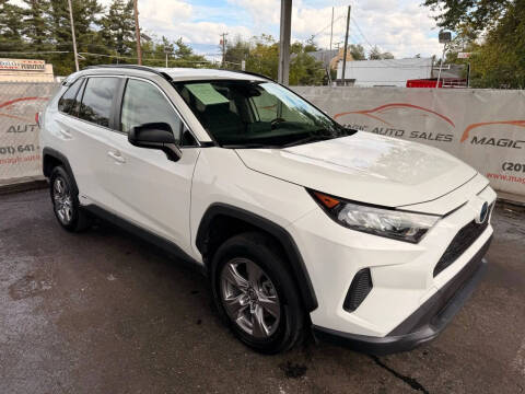 2022 Toyota RAV4 Hybrid LE