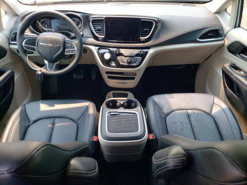 2024 Chrysler Pacifica Plug-In Hybrid