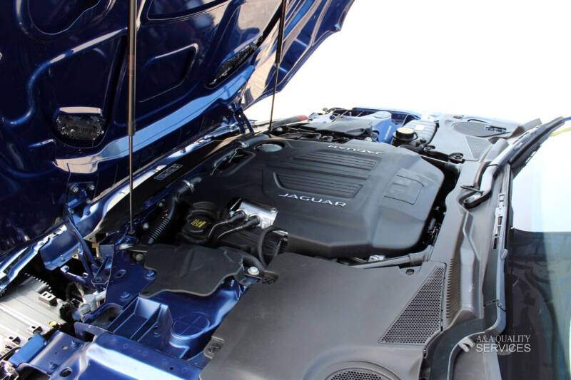 2021 Jaguar F-TYPE R