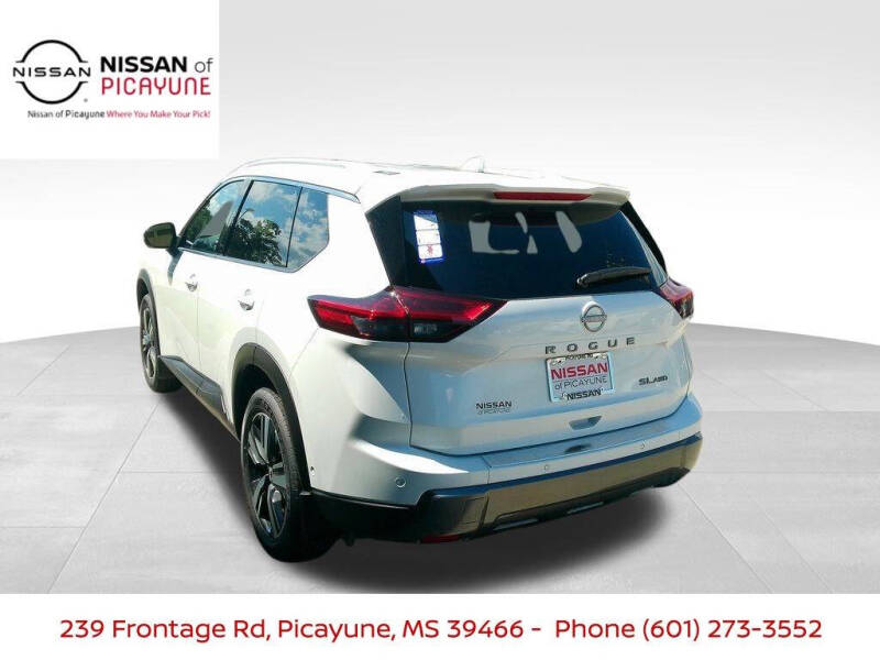 2025 Nissan Rogue SL