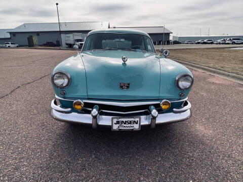 1952 Kaiser TRAVLER