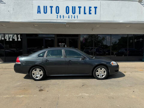 2013 Chevrolet Impala for sale at Auto Outlet in Des Moines IA