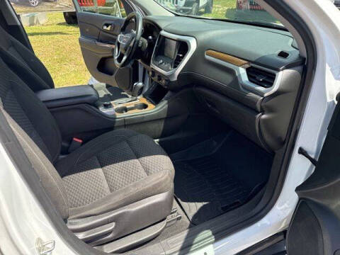 2017 GMC Acadia SLE-2