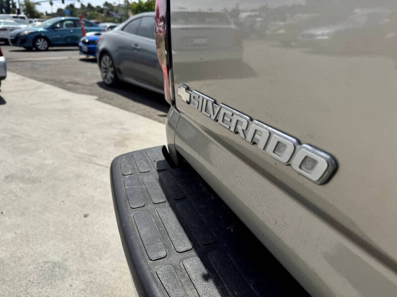 2004 Chevrolet Silverado 2500 LS