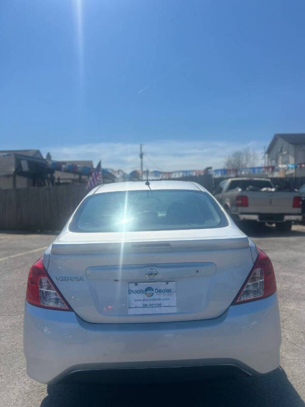 2018 Nissan Versa SV