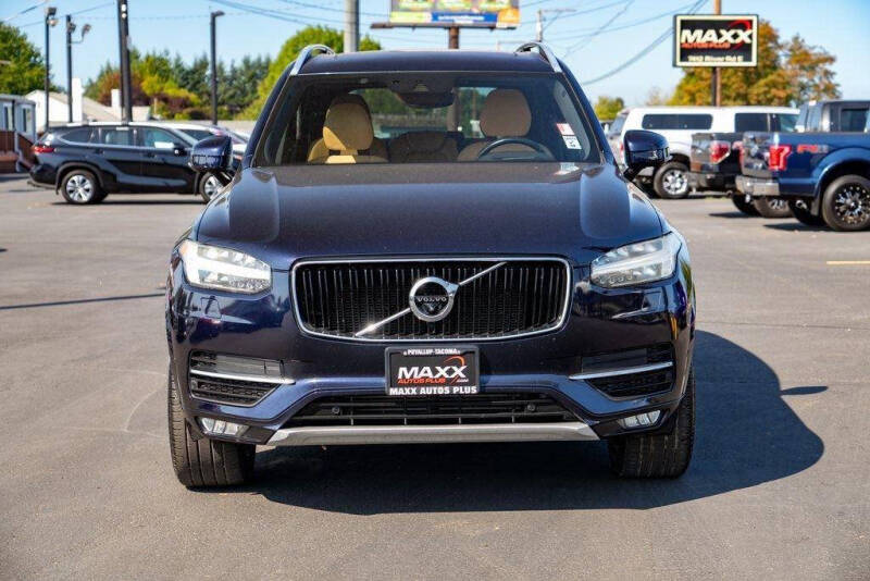 2017 Volvo XC90 T6 Momentum