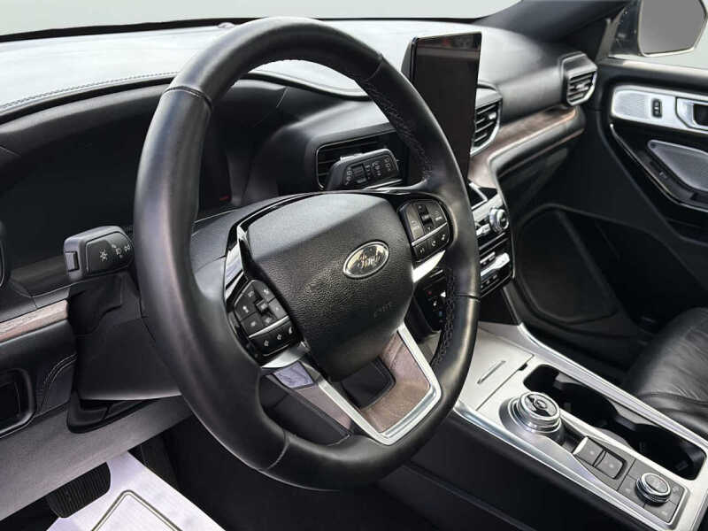 2023 Ford Explorer Platinum
