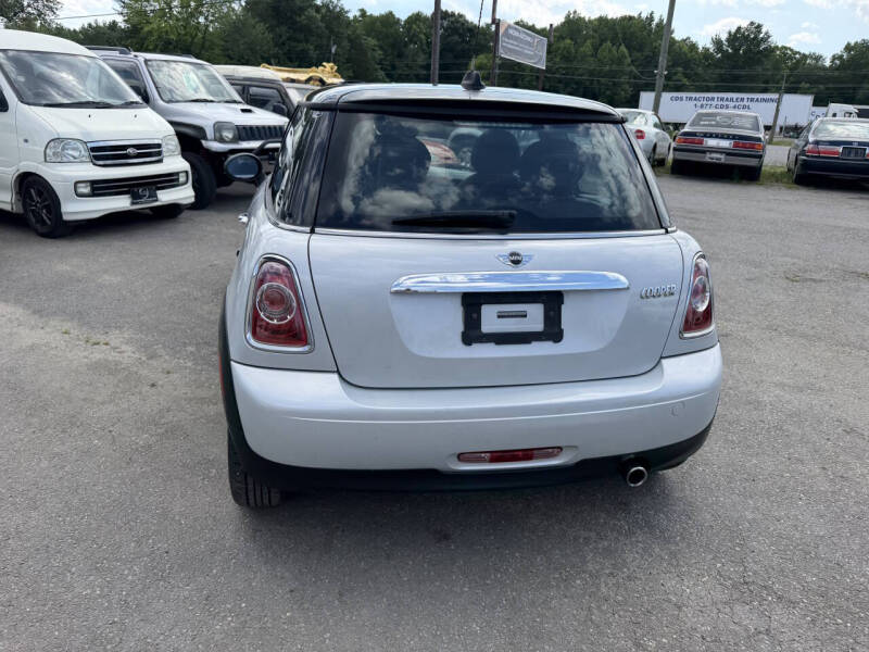 2011 MINI Cooper