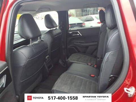 2024 Mitsubishi Outlander SE