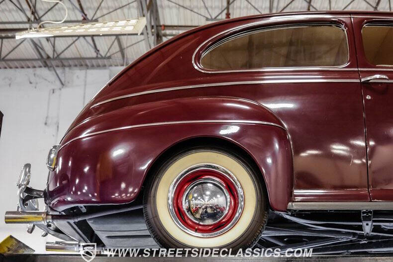 1941 Ford Deluxe