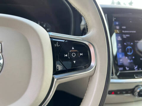 2021 Volvo S60 T5 Momentum