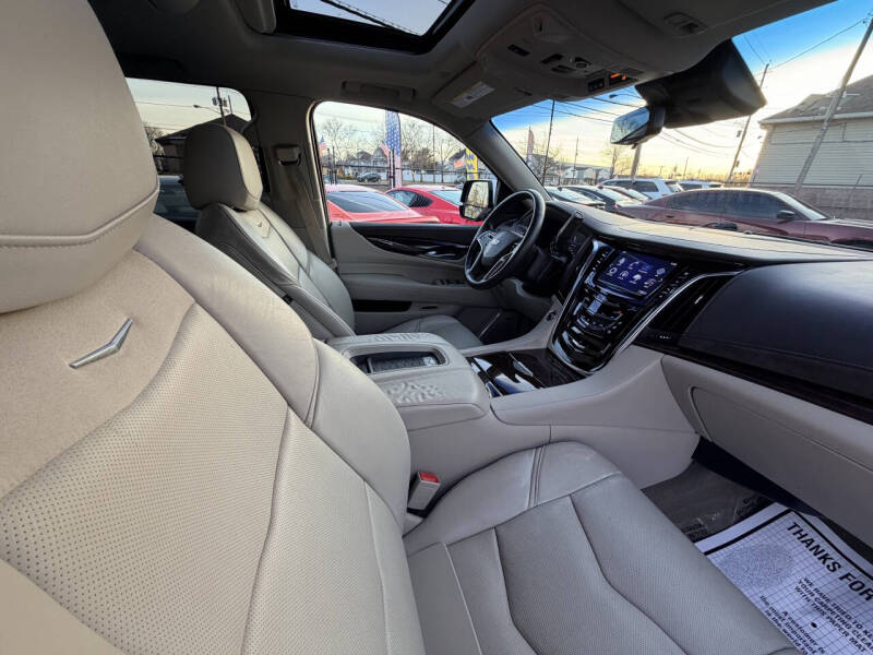 2017 Cadillac Escalade ESV Premium Luxury