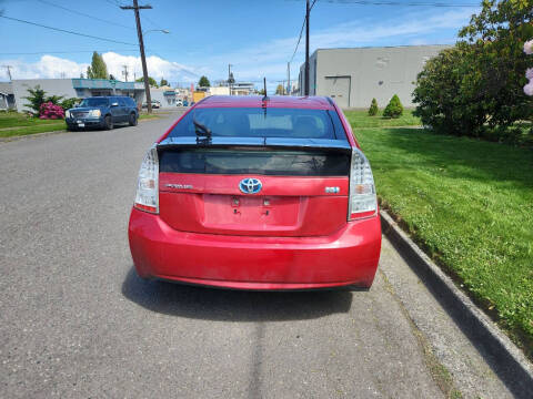 2010 Toyota Prius III