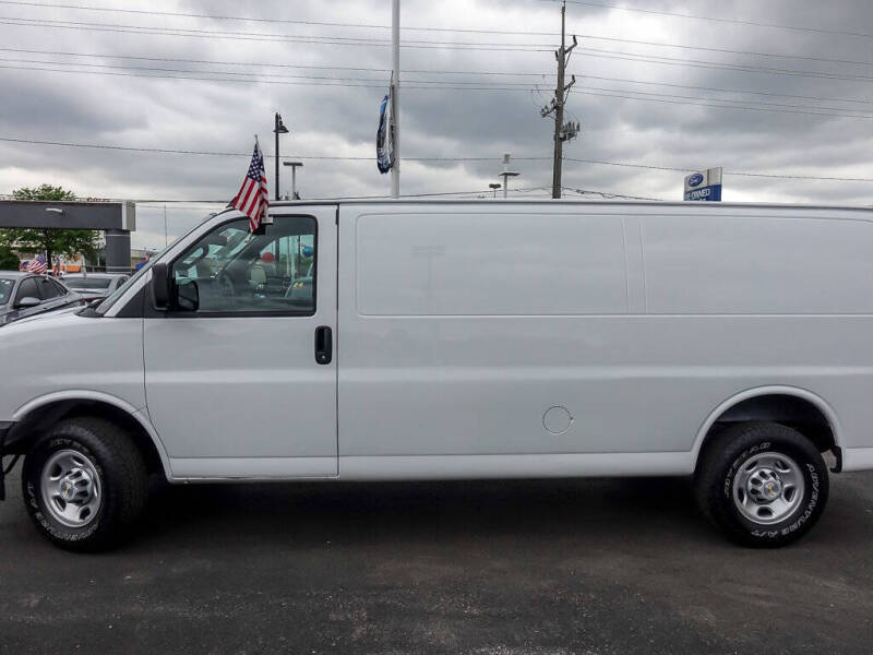2024 Chevrolet Express 2500