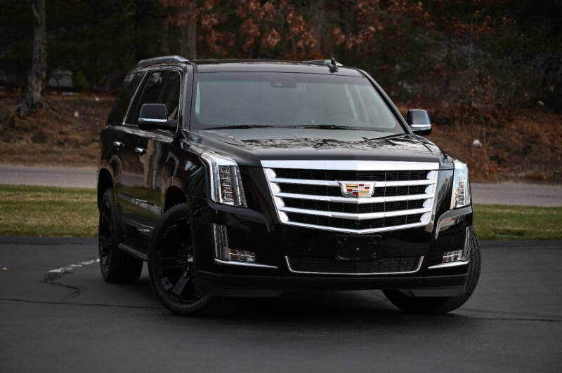 2016 Cadillac Escalade Luxury's photo