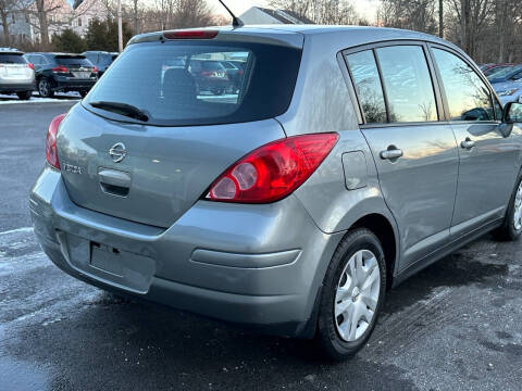 2011 Nissan Versa 1.8 S