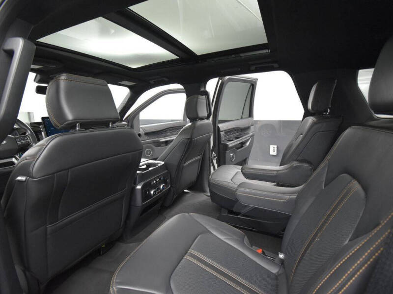 2024 Ford Expedition Platinum