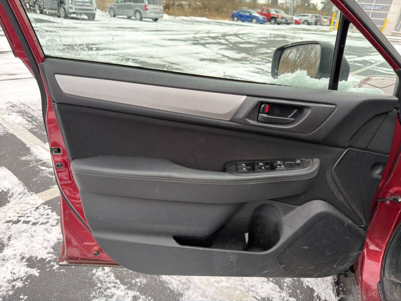 2019 Subaru Outback 2.5i