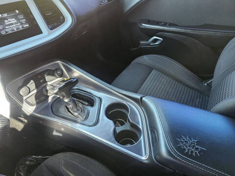 2015 Dodge Challenger SXT