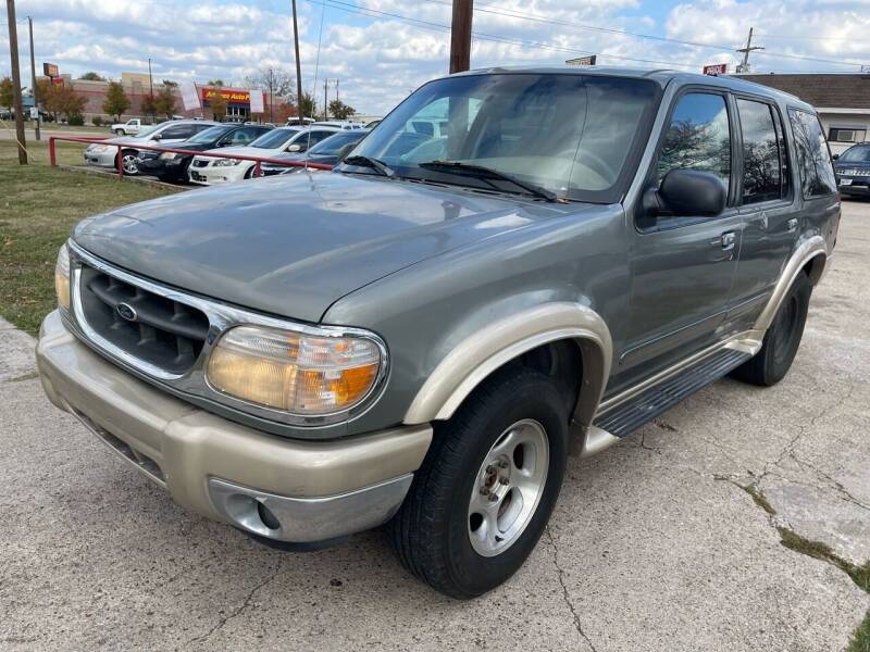 2000 Ford Explorer for sale at Texas Select Autos LLC in Mckinney TX