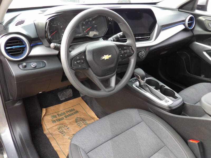 2024 Chevrolet Trax LS