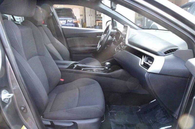 2019 Toyota C-HR XLE