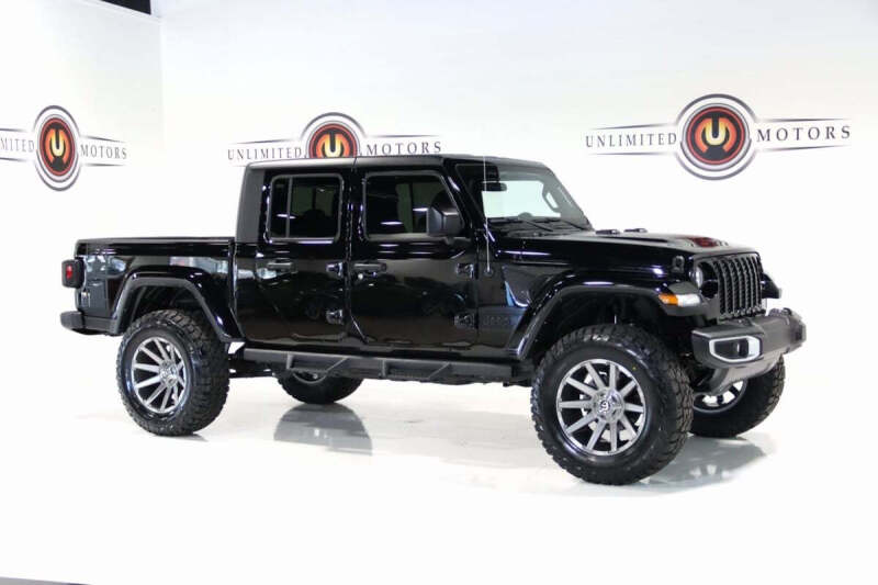 2023 Jeep Gladiator Sport S