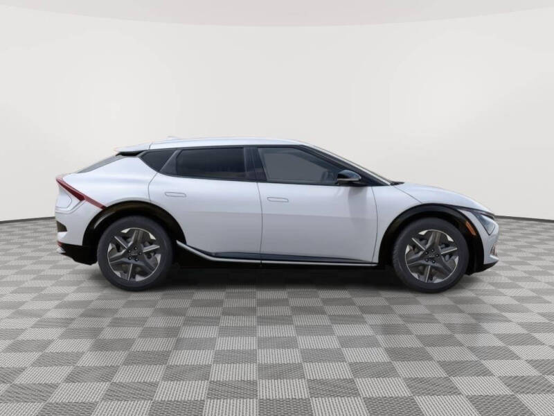 2025 Kia EV6 Light Long Range