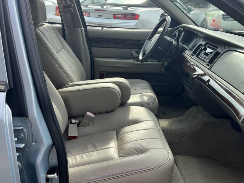 2010 Mercury Grand Marquis LS