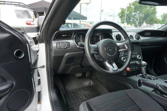 2017 Ford Mustang