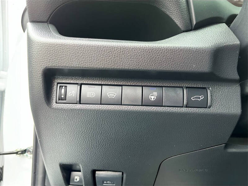 2025 Toyota RAV4 Hybrid XLE Premium