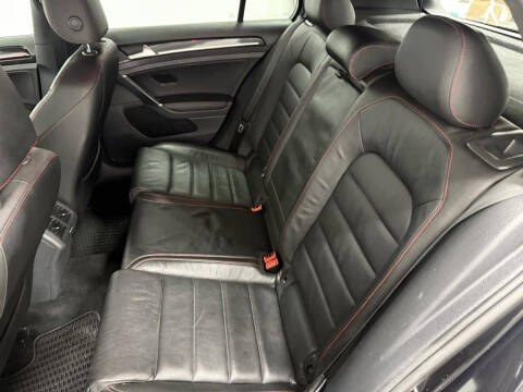 2017 Volkswagen Golf GTI