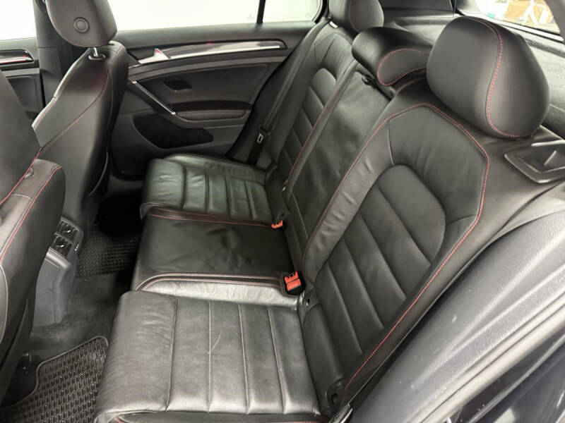 2017 Volkswagen Golf GTI