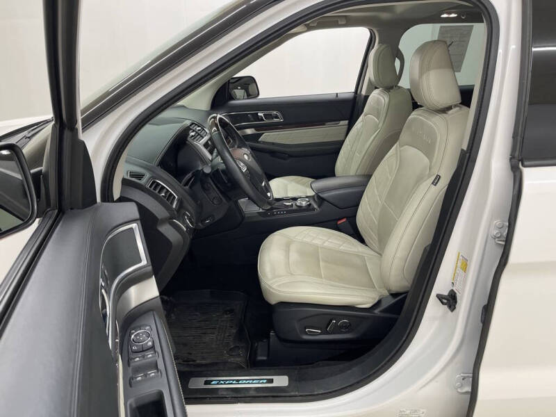 2018 Ford Explorer Platinum