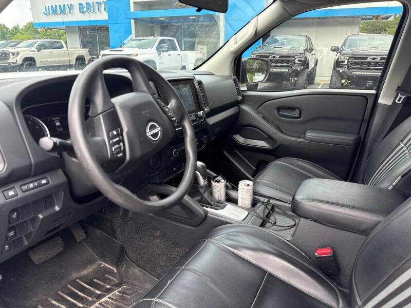 2022 Nissan Frontier S