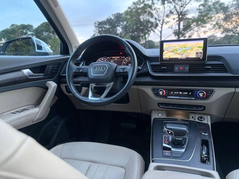 2019 Audi Q5 quattro Premium Plus 45 TFSI