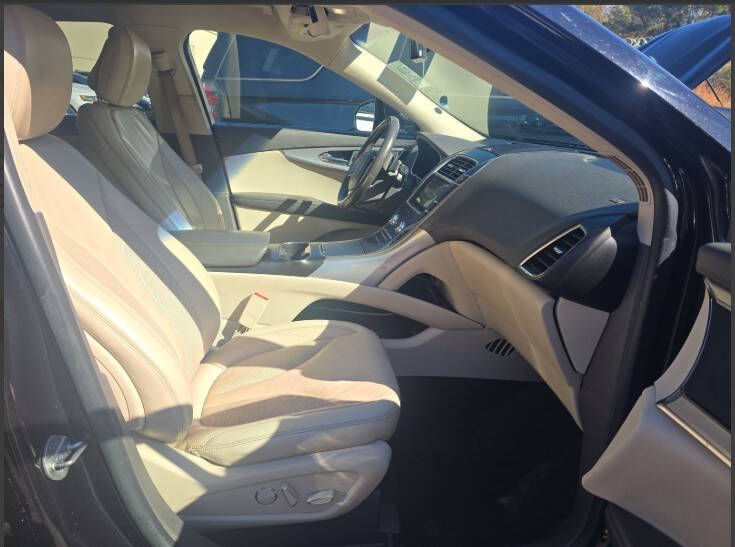 2020 Lincoln Nautilus Standard