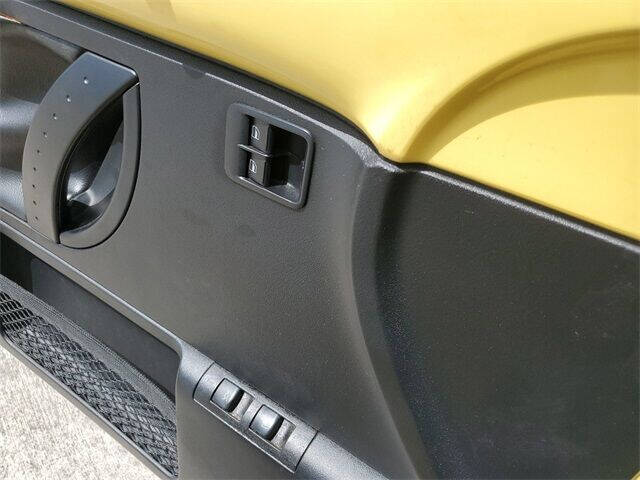 2009 Volkswagen New Beetle Base PZEV