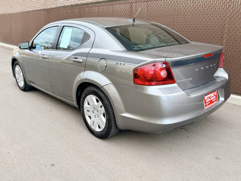 2012 Dodge Avenger SE