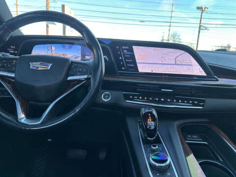 2022 Cadillac Escalade ESV Premium Luxury