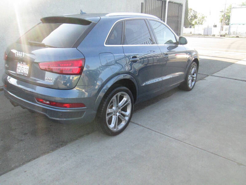 2017 Audi Q3 2.0T quattro Prestige