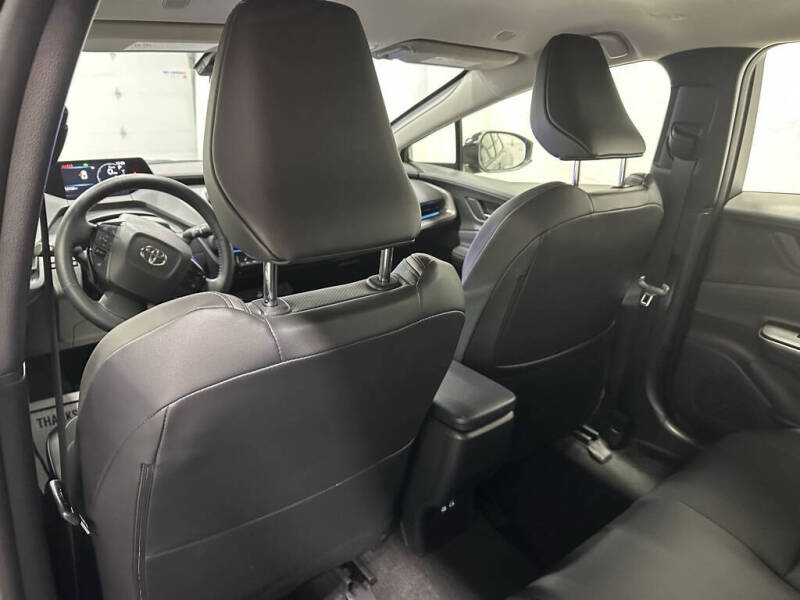 2025 Toyota Prius XLE