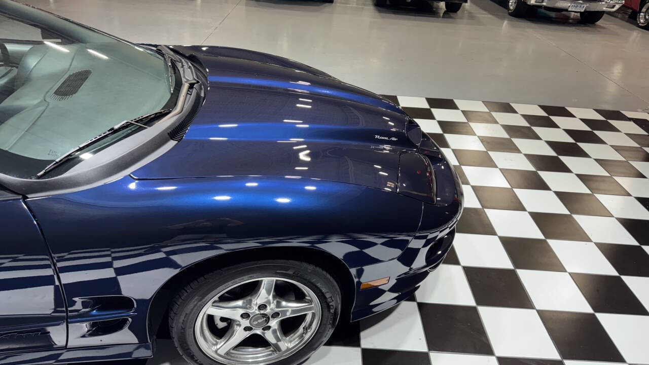 1999 Pontiac Firebird 21