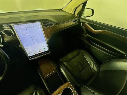 2017 Tesla Model X 75D