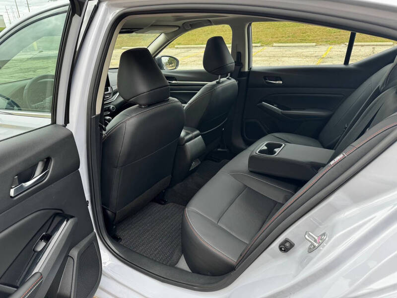 2024 Nissan Altima 2.5 SR