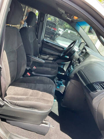 2017 Dodge Grand Caravan SE Plus