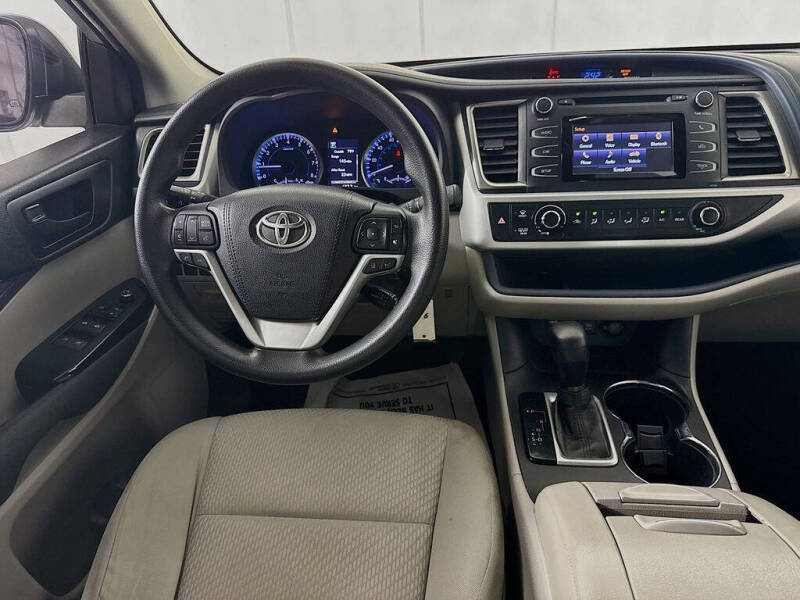 2018 Toyota Highlander LE