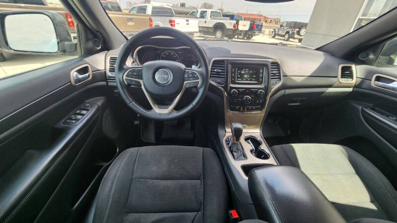 2017 Jeep Grand Cherokee Laredo E