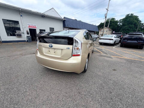 2011 Toyota Prius Two