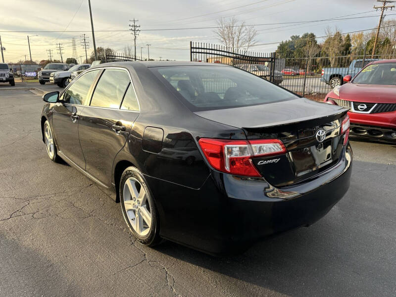 2014 Toyota Camry SE